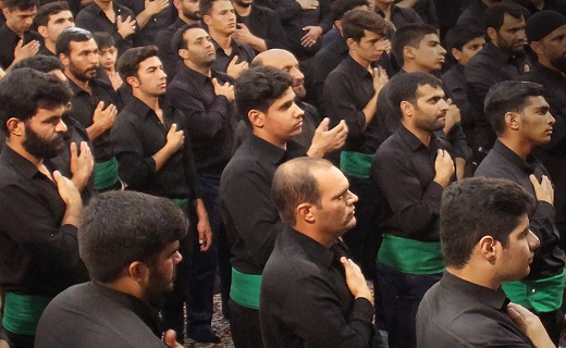حسینیه ایران غرق در عزا و ماتم است