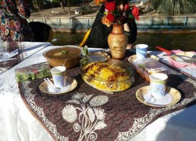 جشنواره غدای سنتی قیمه نثار در قزوین برگزار گردید