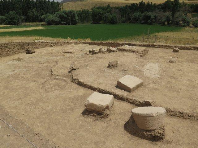 کشف بقایای دهکده باستانی در لامرد