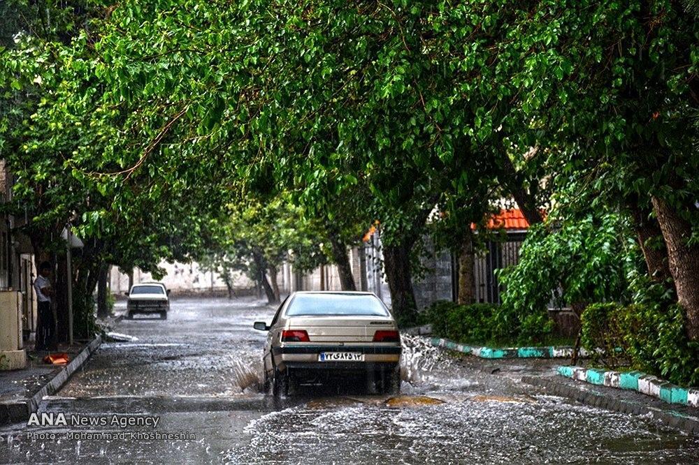 محورهای مواصلاتی 15 استان کشور برفی و بارانی است محورهای مواصلاتی 15 استان کشور برفی و بارانی است