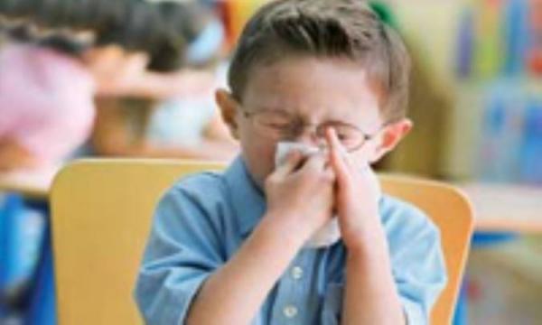 دانش آموز، خط فاصله، سرماخوردگی دانش آموز، خط فاصله، سرماخوردگی