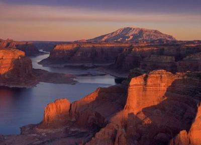 با تور مجازی از دریاچه پاول در آمریکا دیدن کنید