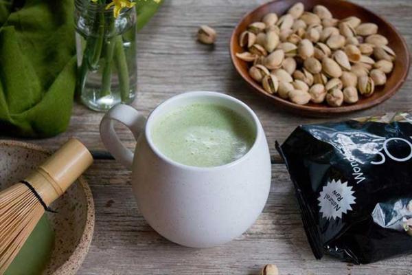 فواید شیرپسته برای بدن