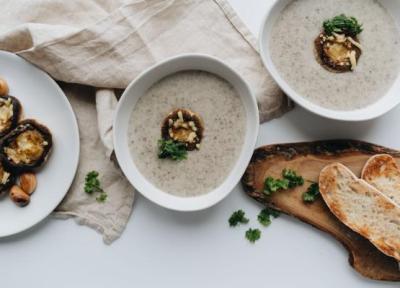 طرز تهیه سوپ شیر و قارچ مجلسی؛ رازهای لعاب و نبریدن شیر